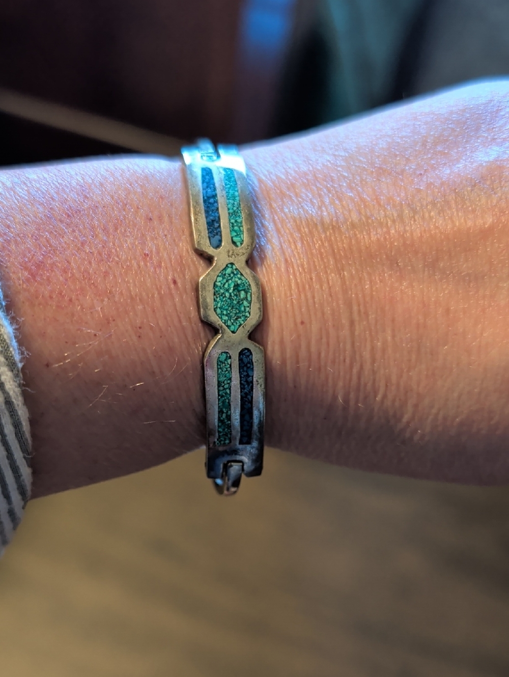 VINTAGE HAND MADE TRIBAL HINGED Turquoise BRACELET MADE IN ALPACA MEXICO